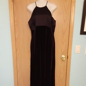 Laundry By Shelli Segal Elegant Black Halter Dress